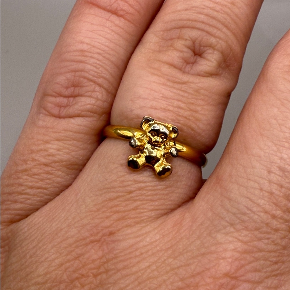 Vintage Gold Tone Teddy Bear Cocktail Statement Ring Size 5